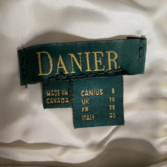 Danier genuine leather skirt and top set - Picture 7 of 7